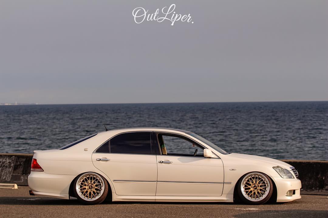 Masahiro’s GRS182 CROWN