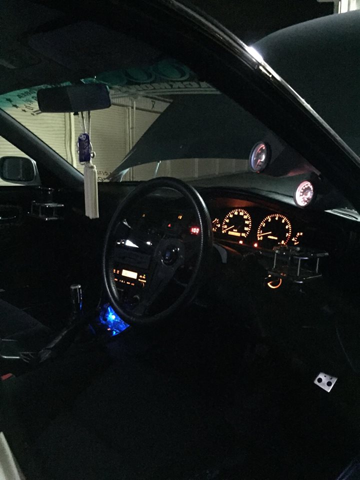 40075767_1940383556021160_993827141344821248_n