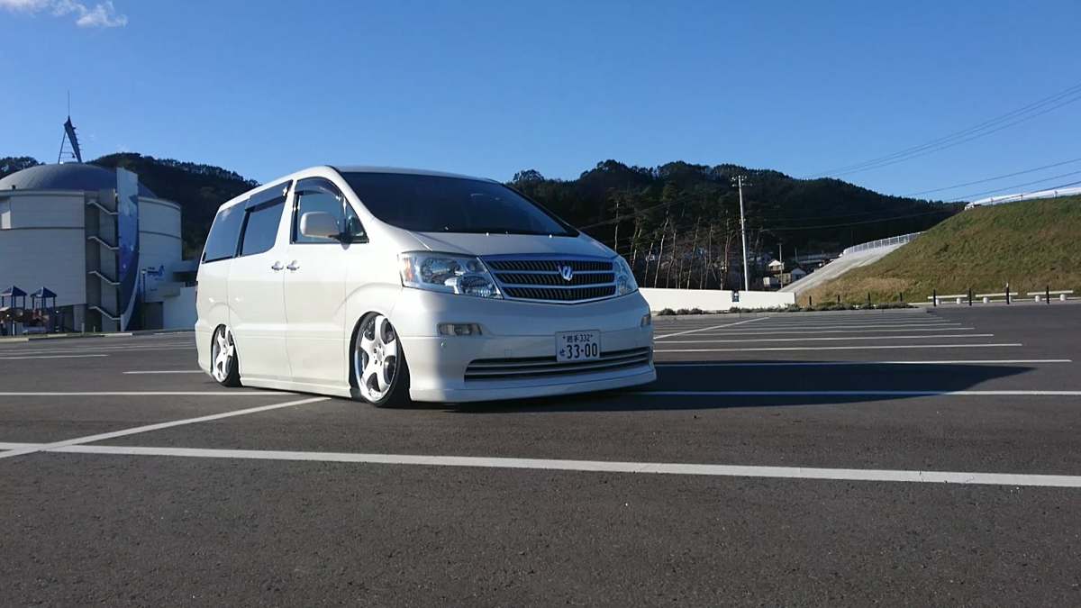 Keiichi’s Toyota Alphard